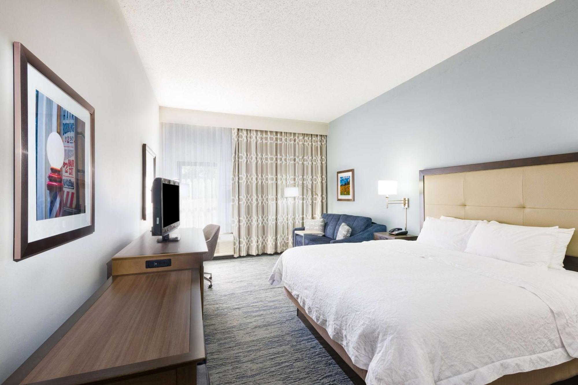 Hampton Hotel
